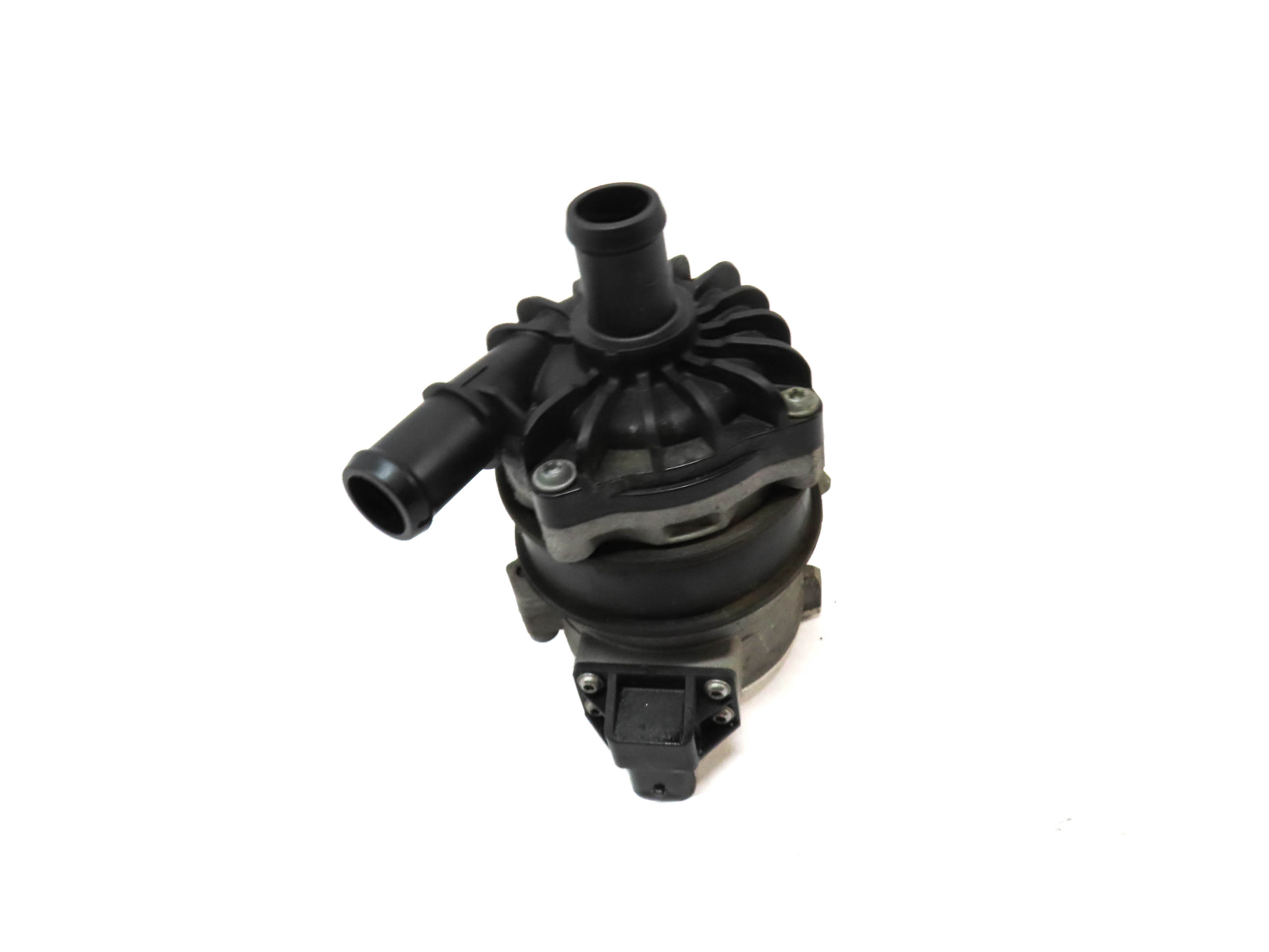 2017 AUDI Q5 (B8 8R) 3.0L (CTUC) ENGINE AUXILIARY COOLANT WATER PUMP — exact item pictured